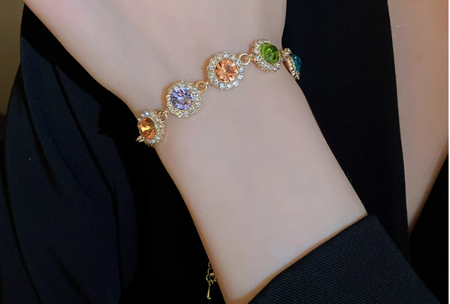 Colorful Dopamine Diamond Bracelet – Sweet, High-End, and Luxurious Hand Jewelry